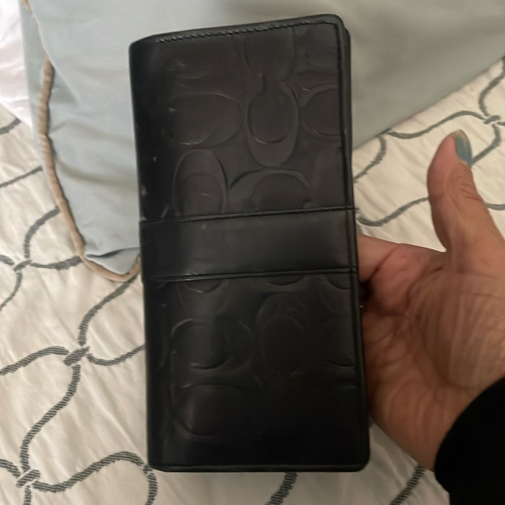 Black wallet
